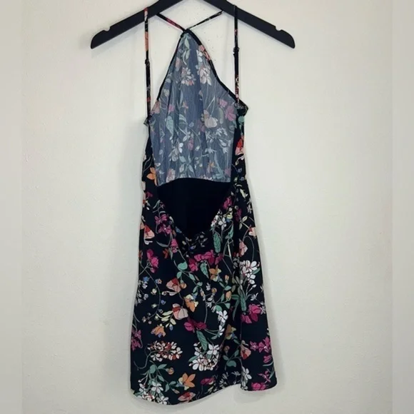 by the way. Floral Backless Mini Dress - Picture 4 of 7